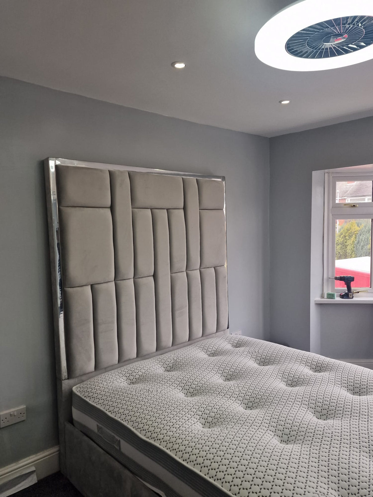 90 " Imperial Luxe Bed