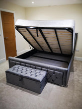 Load image into Gallery viewer, Hilton Bed