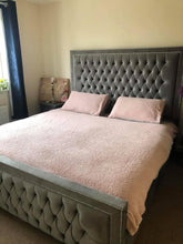 Load image into Gallery viewer, Hilton Bed