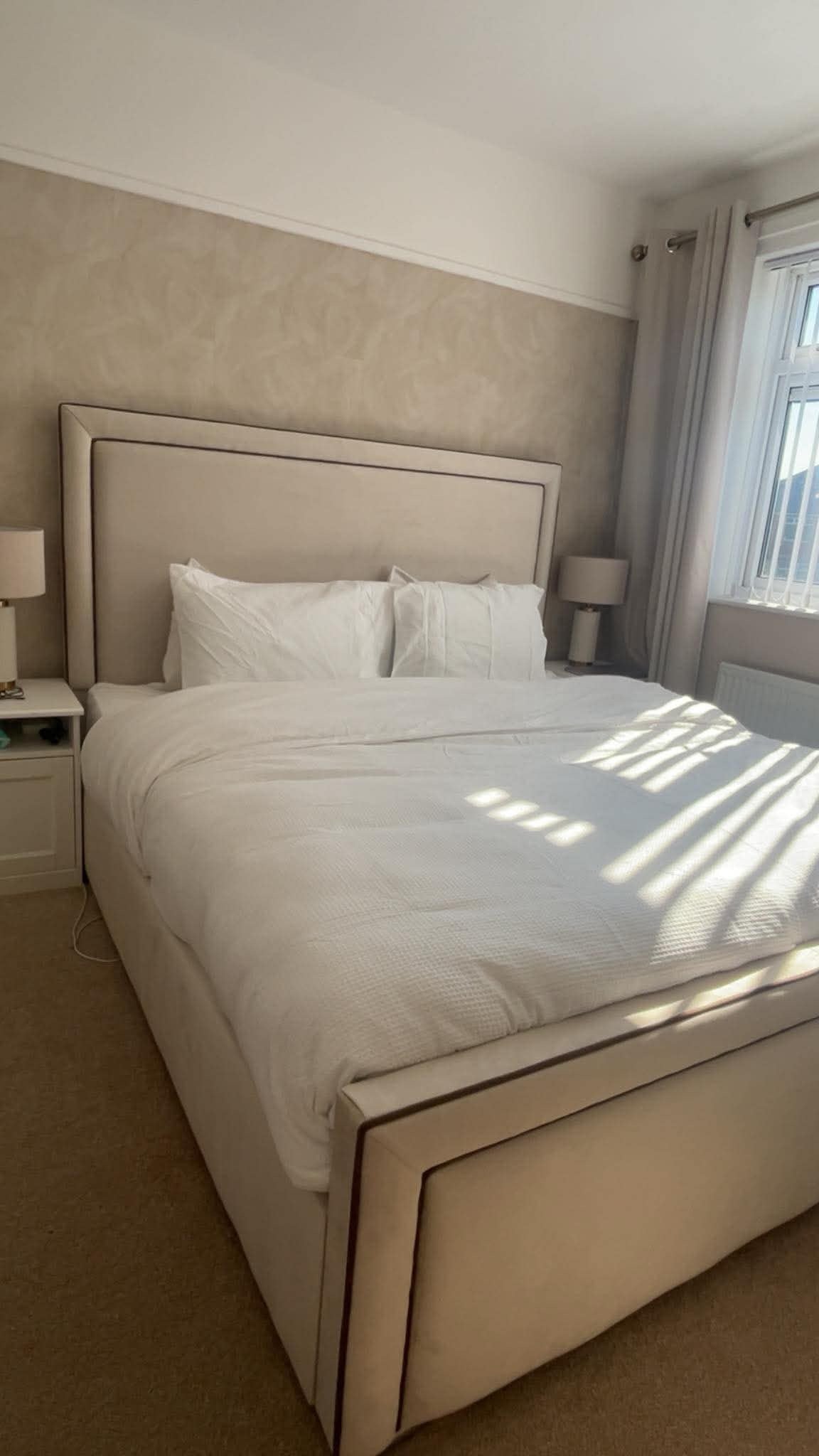 STRIP BED
