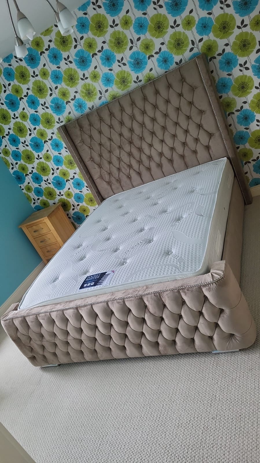 Shaf Bed with Curved Footboard