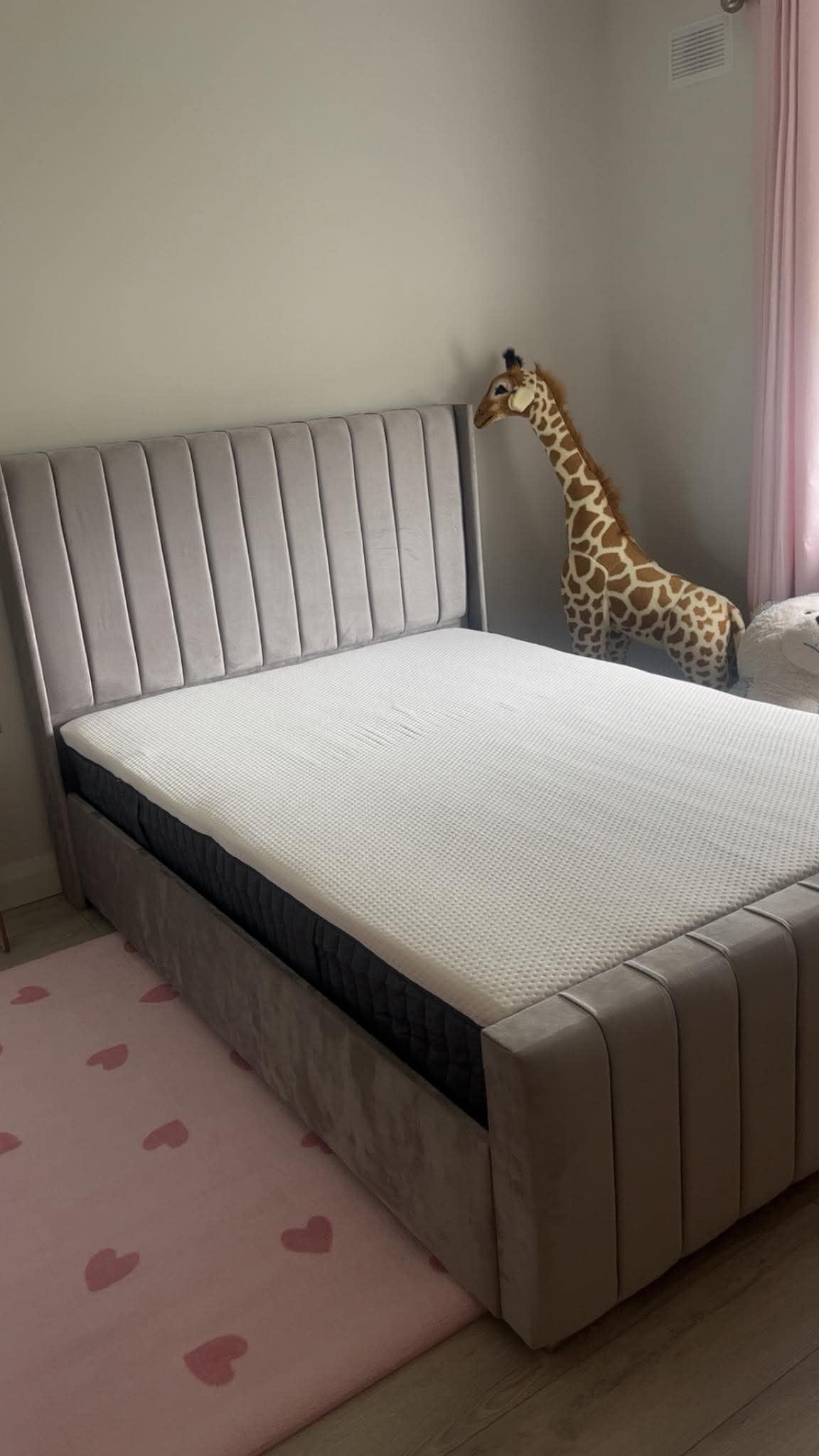 Celine Bed