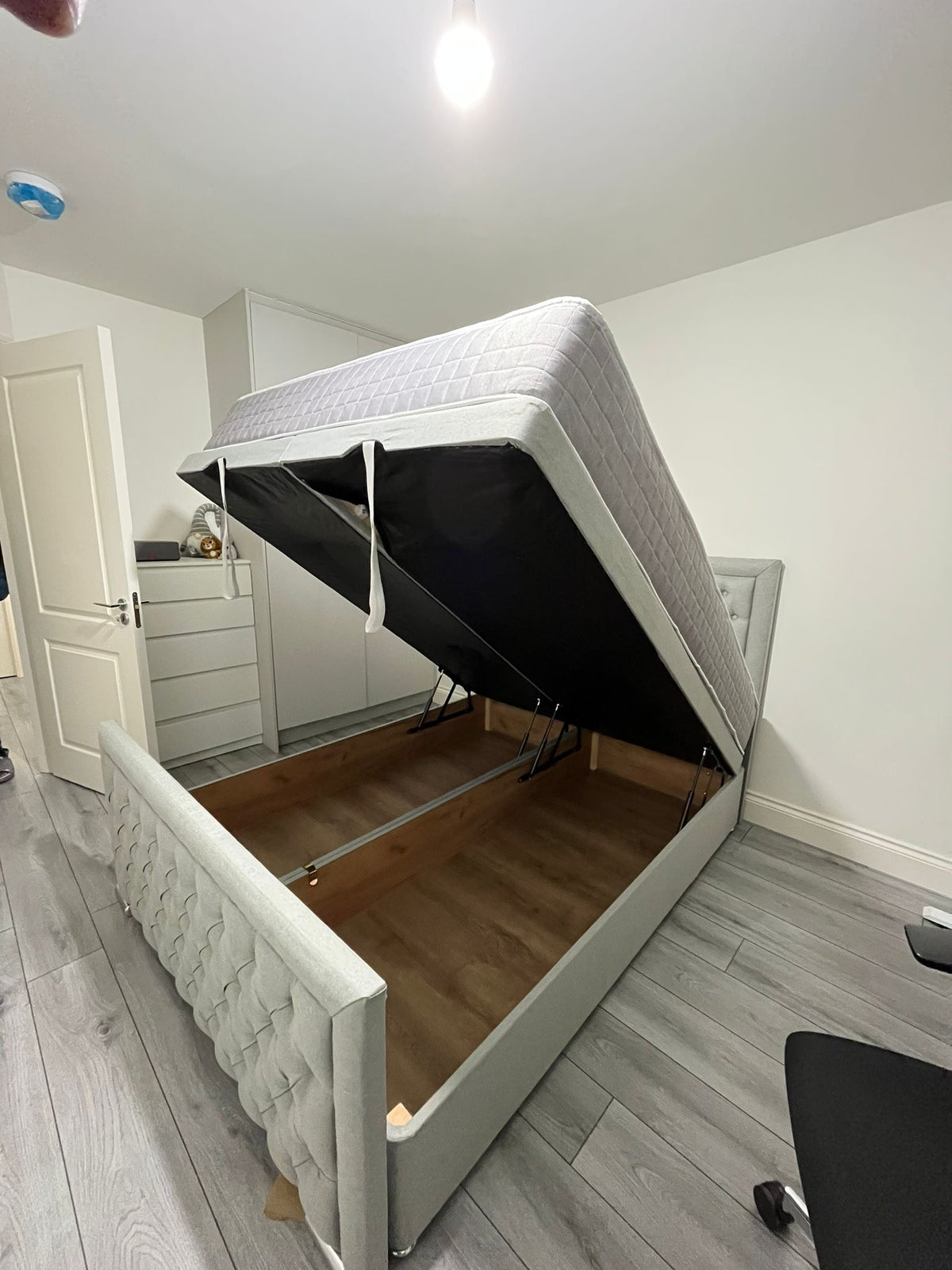 Hilton Bed with Divan Ottoman Gaslift