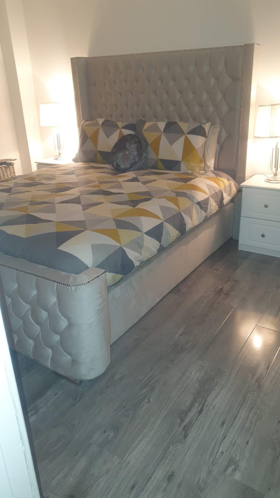 Shaf Bed with Curved Footboard