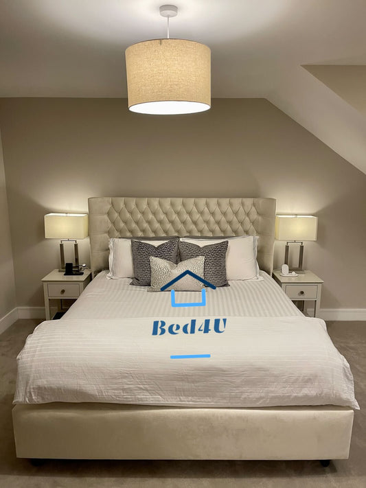 Oxford Winged Bed with plain footboard
